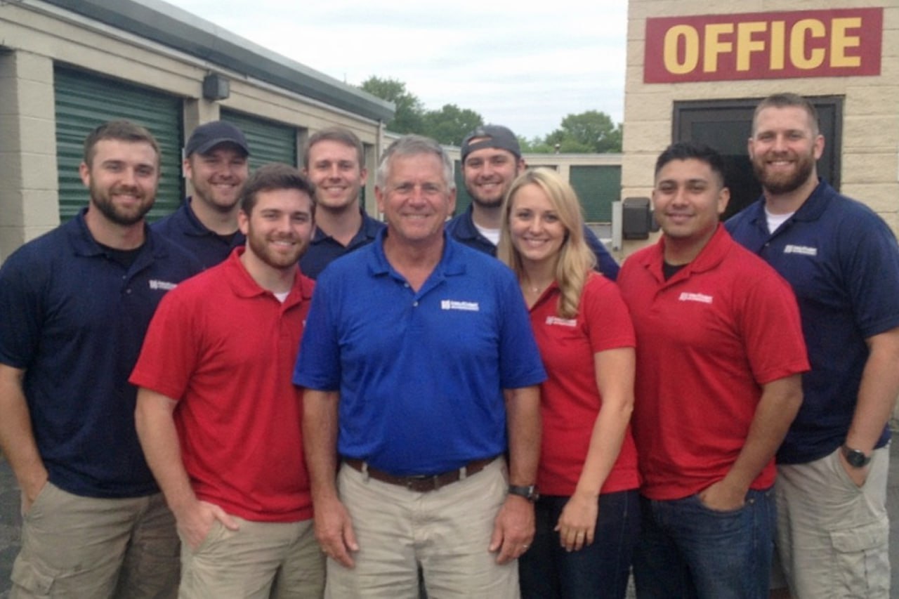 Water damage restoration professionals in Apple Valley, CA